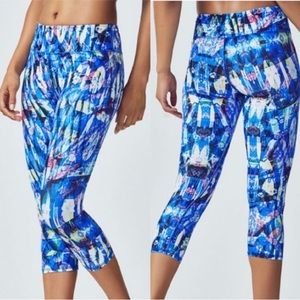 Fabletics Salar Printed Powerhold Capri Size Small